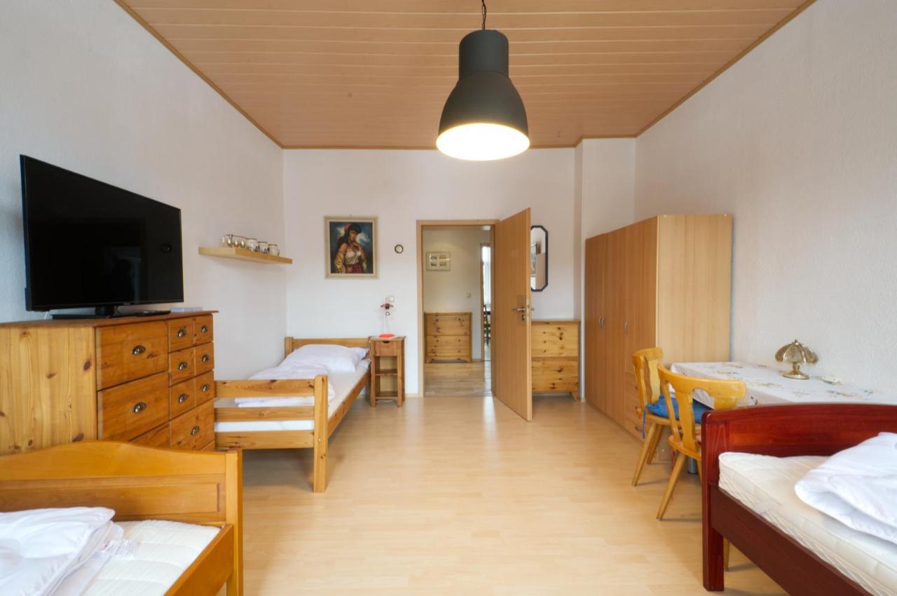 Ferienwohnung Am Busbahnhof Аннаберг-Бухгольц Экстерьер фото